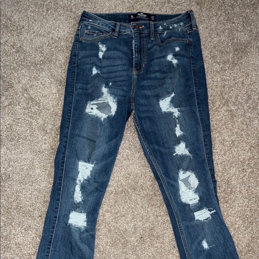 Jeans, American Eagle & Shein.